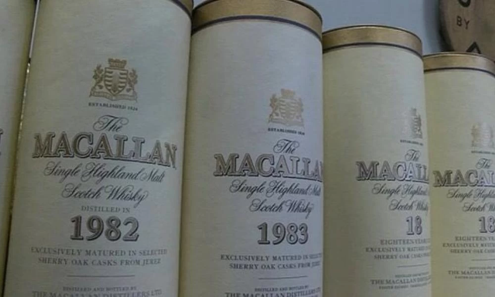 Σκοτσέζος πουλά συλλογή από ουίσκι για να αγοράσει σπίτι